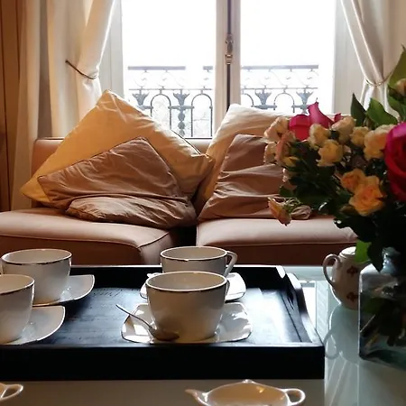 Parisien Montmartre Appartement